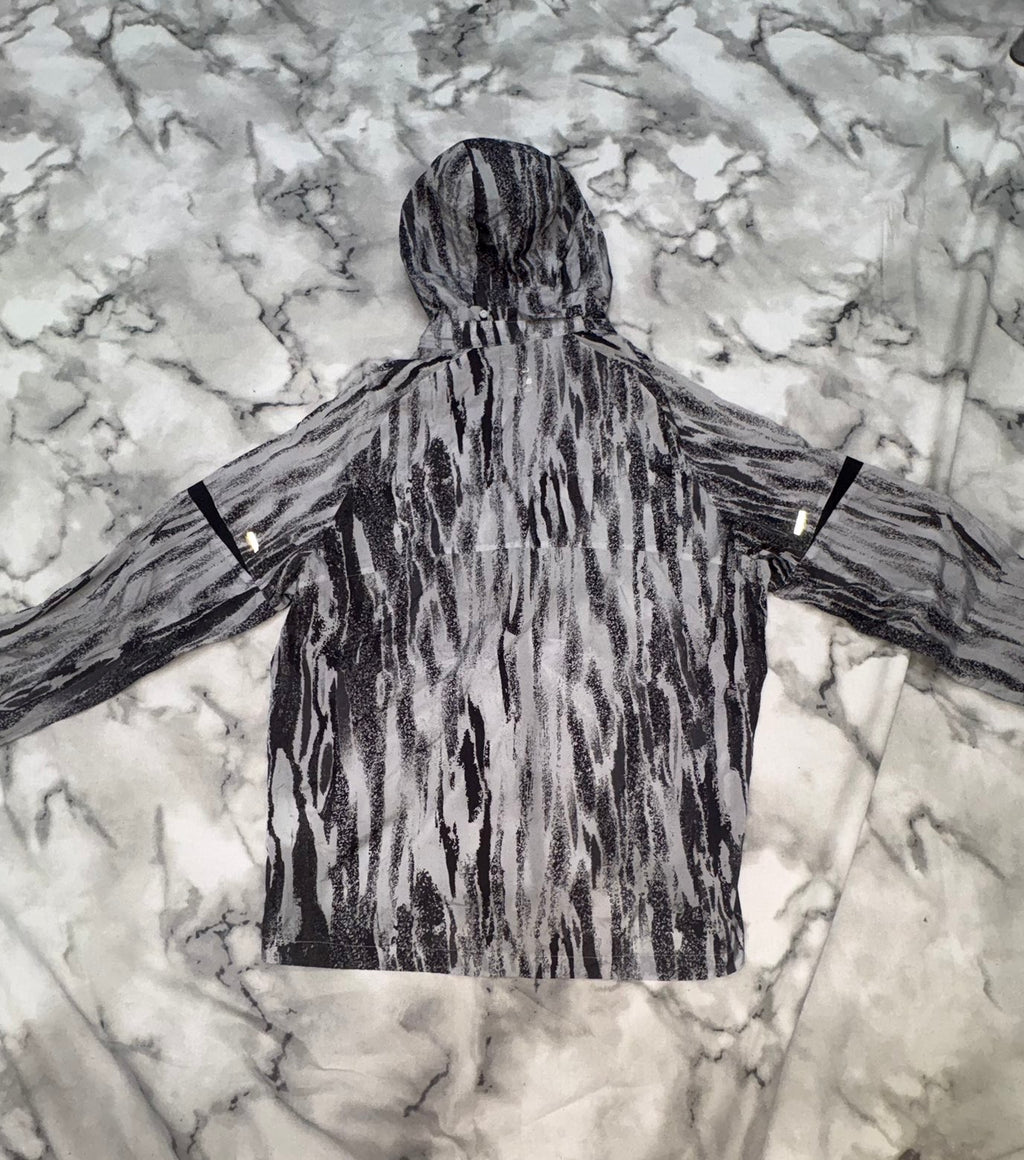 Nike ‘Zebra Reflective’ Windrunner USED
