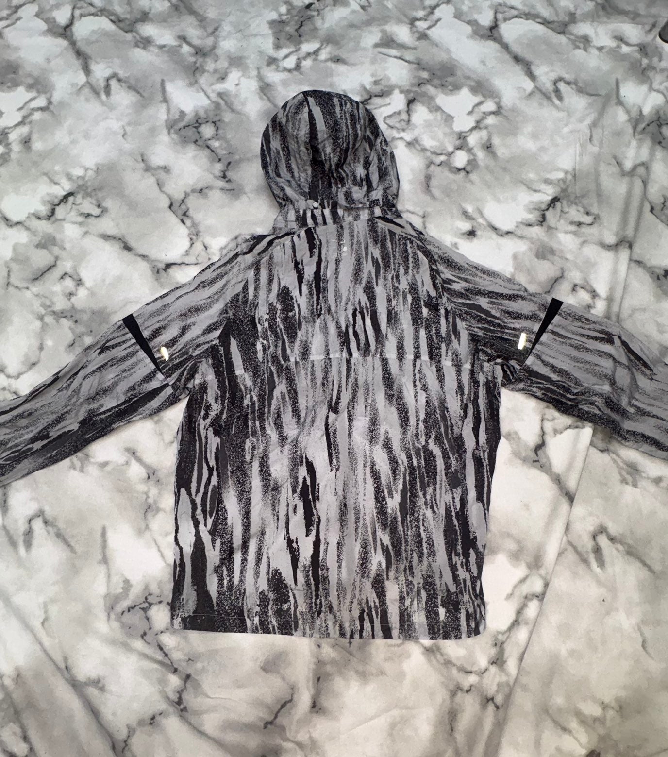 Nike ‘Zebra Reflective’ Windrunner USED