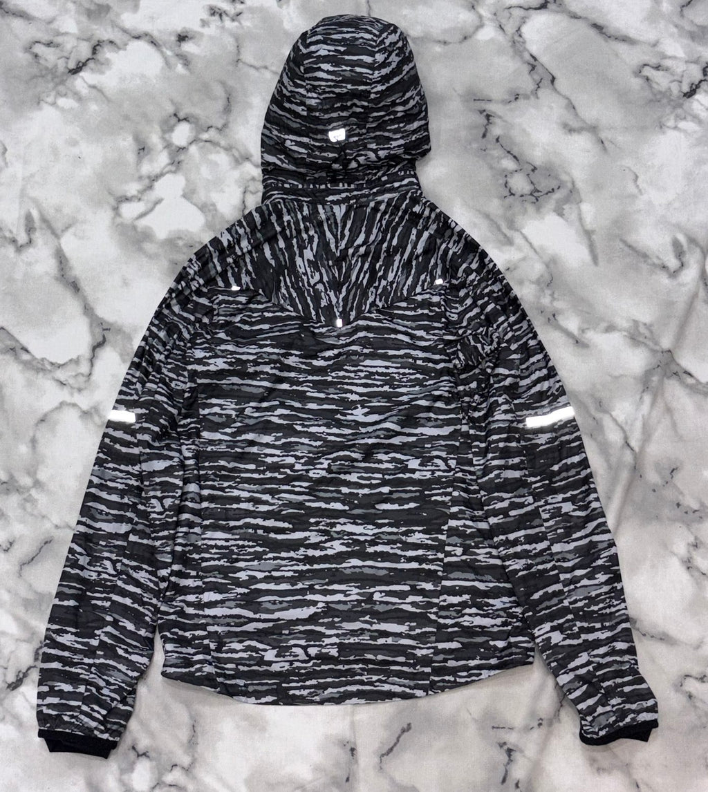 Nike ‘Black & White Camo’ Windrunner USED