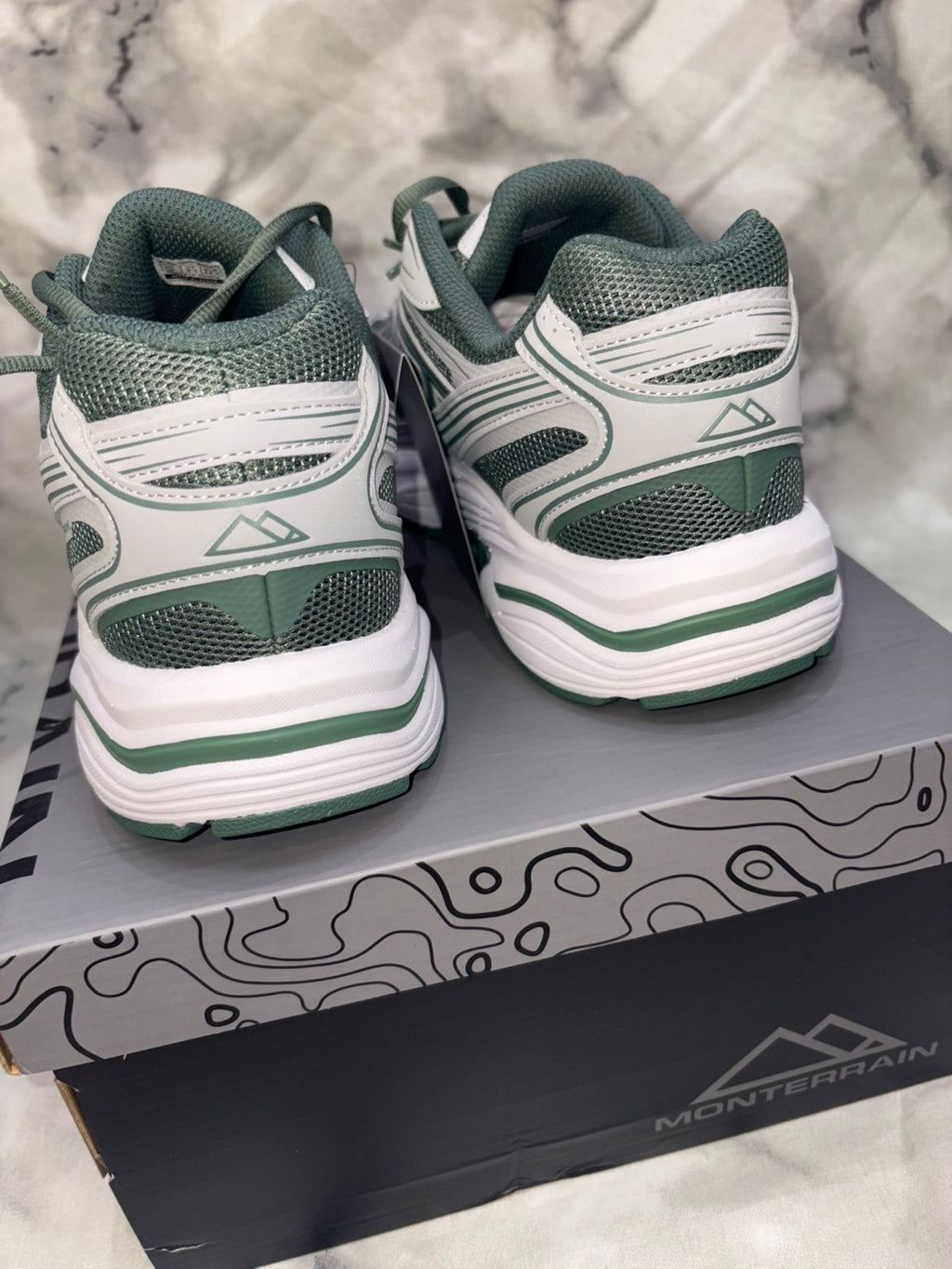Monterrain Tempo ‘Escape Green’