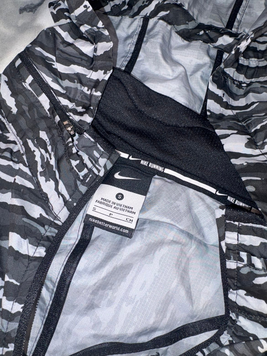 Nike ‘Black & White Camo’ Windrunner USED