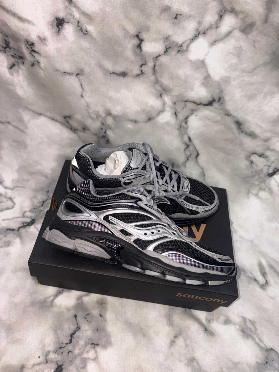 Saucony progrid omni 9 ‘black/grey’