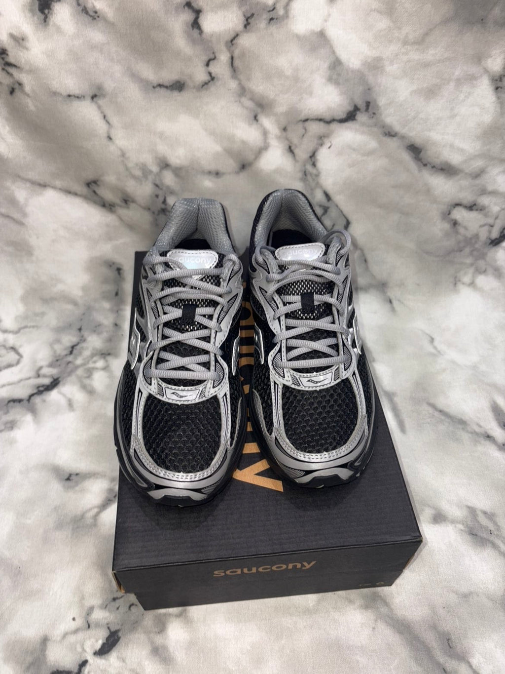 Saucony progrid omni 9 ‘black/grey’